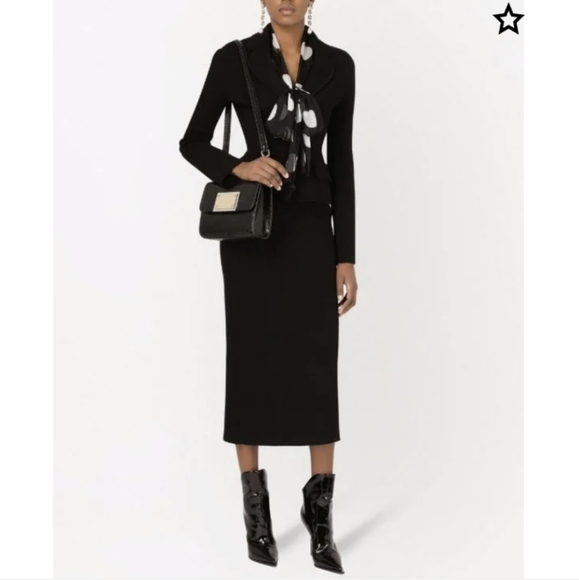 European Black Pencil Skirt - Picture 2 of 10